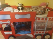 Piętrowe łózko "wóz strażacki" + materace 2 sztuki