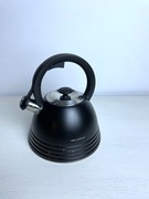 Czarny czajnik Florina UŻYWANY z gwizdkiem 2,5 L / widoczne RYSY