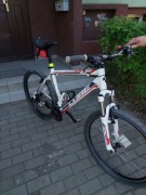 Rower MTB Cube CMPT  biały czerwony
