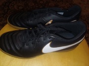 Buty halówki Nike Tiempo Rozmiar 40, Długość wkładki 25 cm