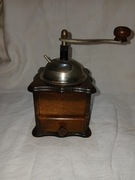 Młynek kolekcjonerski do kawy, pieprzu ręczny drewniany szt