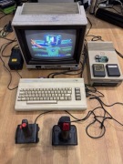 Zestaw Commodore 64 , monitor 1702 , 1541