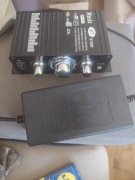 Zmacniacz samochodowy.