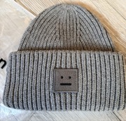 Czapka uniwersalna 