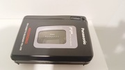 Mini dyktafon Panasonic na kasety w pełni sprawny ze śladami użytkowania.