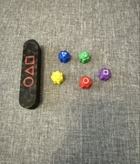 Kości do gry Squid Game Gonggi + Etui Dociążone
