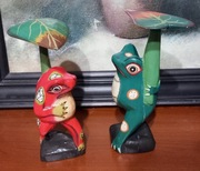 Żabka figurka śliczna Rzeźba rękodzieło żaba drewno 21cm Vintage Indonezja