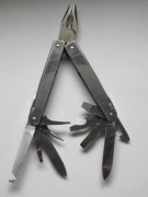Victorinox Swiss Tool