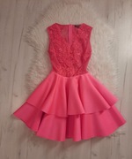 EMO piękna różowa sukienka z koronką i falbanami XS 34