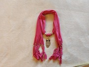 Piękny szal z wisiorkiem Sowa oraz Gratis Serce na wymianę 