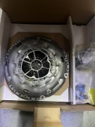 Oryginalne sprzęgło z kołem dwumasowym LuK do OPEL VECTRA C 1.9 CDTI (Z02)