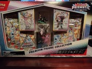 Prizmatic Evolutions premium figure collection 
