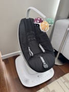 Elektryczna niania 4Moms mamaroo 5