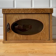 Przedwojenna drewniana szafka ścienna apteczka