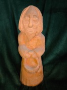 Dziadek z koszykiem, drewniany, wym. 7x22x7 cm.