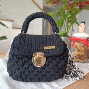 Torebka kuferek czarny elegancki handmade