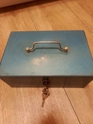 Kasetka na pieniądze z kluczem 