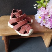 Sandały chłopięce Hummel r. 22  brązowe  lekkie i wygodne