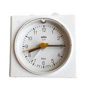 Biały budzik Braun, proj. Dietrich Lubs, Niemcy 1992.