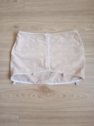 Pas do pończoch w kwiatki z czasów PRL 