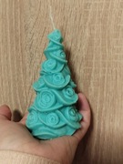 Ręcznie robiona świeca sojowa w kształcie choinki 