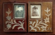 Stare pamiątki z wojska w ramkach góralskich 2szt