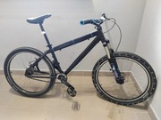 Rower Single speed, aluminiowa rama, Fox Forx 125R, hamulce tarczowe 26"