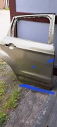 Drzwi prawy tył ford kuga mk2 uszkodzone jak widać. 