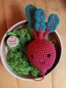 Buraczek handmade,  rękodzieło na szydełku