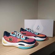 Rigorer AR1 'Year of the Dragon' r. 46 (29 cm) Z323360104-16 Red/Blue