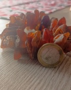 Bransoletka z bursztynem baltyckim duza na gumce 