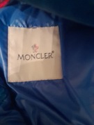 Kurtka zimowa Moncler z kapturem 
