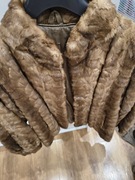 Prawdziwe futro z norek 