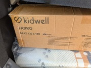 Kojec i piankę dla dziecka