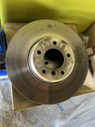 Oryginalne tarcze BMW E60 535D lub 550 benzyna po przejachaniu 20 tyś km. 