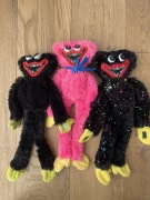 Huggy Waggy Poppy Playtime pluszak 40 cm czarny, różowy, gwiezdny