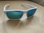 Okulary przeciwsłoneczne białe niebieskie szkła