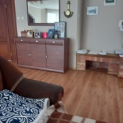 Komoda trzy szuflady.