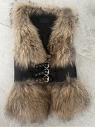 Piękna kamizelka z naturalnego futra