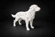 Elegancka figurka psa labrador – nowoczesna dekoracja 3D