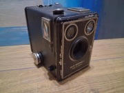 KODAK SIX-20 BROWNIE – C