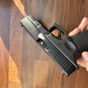 Replika ASG pistoletu glock E&C 