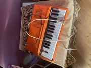 Dziecięce organy na prąd