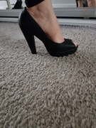 Buty na słupku 