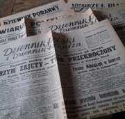 Czasopismo  Gazeta Wojenna + plakaty - 5x komplet  - REPRINT 