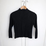 Asos golf czarny basic prążkowany minimalistyczny I 40