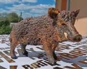 Figurka dzika miniaturka wys*4,5 cm, długość* 7 cm