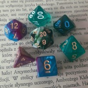 Czarodziejka z Bagien- Mieszany zestaw kości RPG