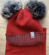 Sprzedam Polski czerwony komplet czapka i komin