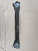 Toyota Yaris III belka zderzaka tylnego tył tylna 1F7